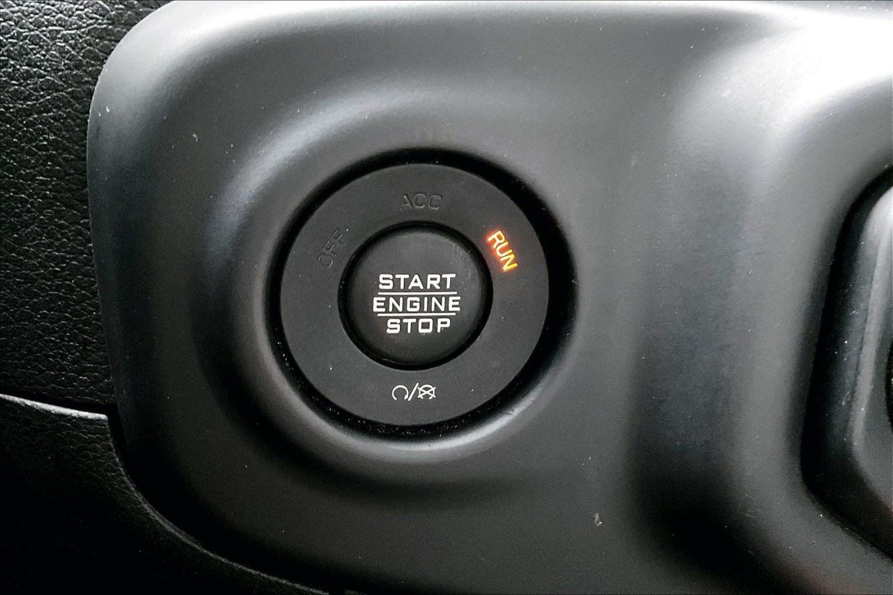 Certified 2019 Jeep Wrangler Unlimited Sport AWD/4WD image 25