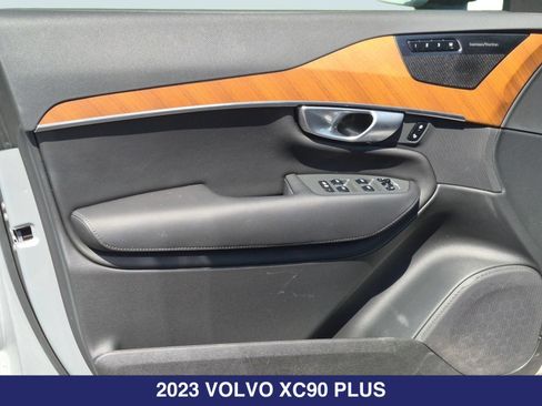 Used 2023 Volvo XC90 B6 Plus AWD/4WD image 11