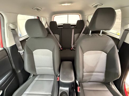 Used 2023 Kia Soul LX w/ LX Technology Package image 24