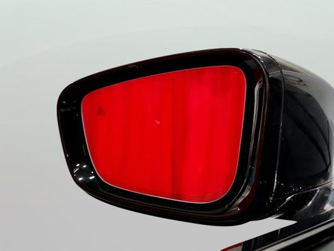 Used 2019 BMW M850i xDrive Convertible image 28