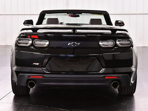 Used 2022 Chevrolet Camaro LT w/ Redline Edition RWD image 6