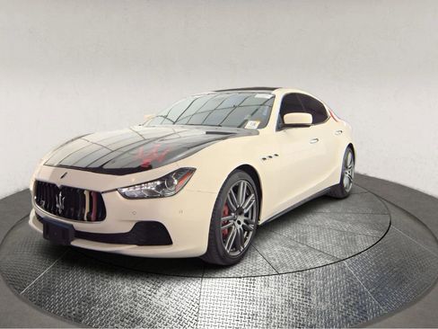 Used 2014 Maserati Ghibli S Q4 image 3