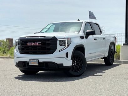 Used 2025 GMC Sierra 1500 Pro w/ Graphite Edition