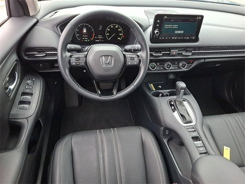 Used 2025 Honda HR-V EX-L image 11