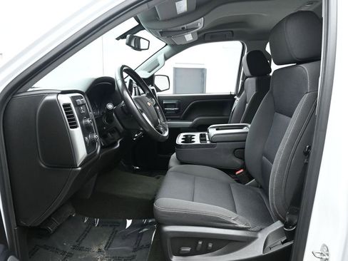 Used 2018 Chevrolet Silverado 1500 LT w/ Rally 2 Edition image 12