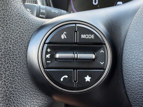 Used 2024 Kia Soul LX FWD image 15