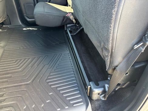Used 2018 Ford F150 XLT w/ Equipment Group 302A Luxury AWD/4WD image 11