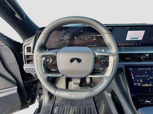 Used 2026 INFINITI QX80 4WD w/ Sport Exterior Package image 11