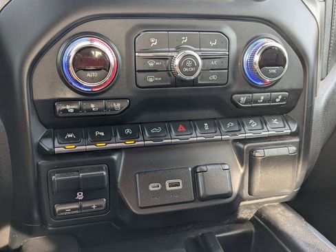 Used 2022 GMC Sierra 1500 Denali w/ Denali Premium Package image 22