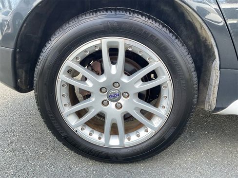 Used 2012 Volvo XC60 T6 R-Design image 18