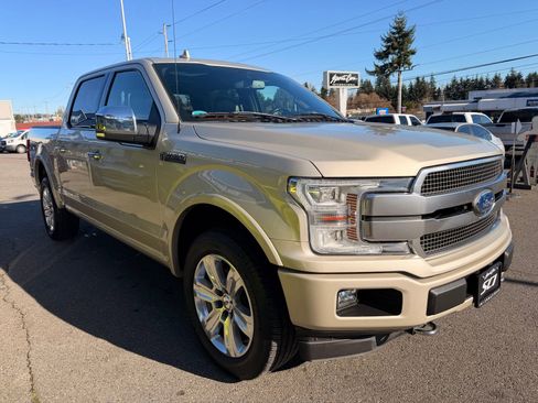 Used 2018 Ford F150 Platinum w/ Equipment Group 701A Luxury AWD/4WD image 6
