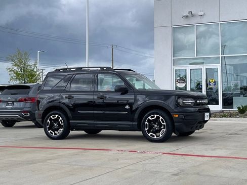 Used 2024 Ford Bronco Sport Outer Banks image 6