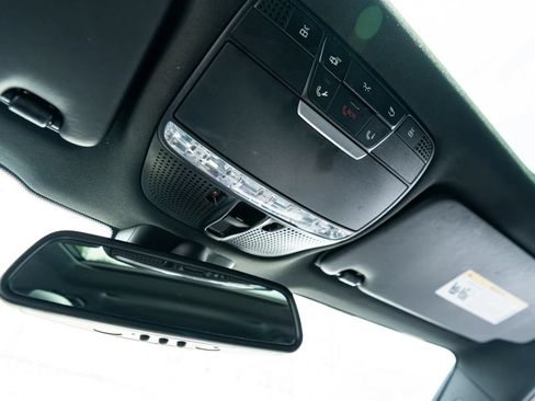 Used 2019 Mercedes-Benz GLC 300 4MATIC w/ Premium Package image 40