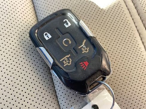 Used 2017 GMC Yukon Denali w/ Open Road Package image 26