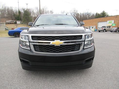 Used 2016 Chevrolet Tahoe LT image 2