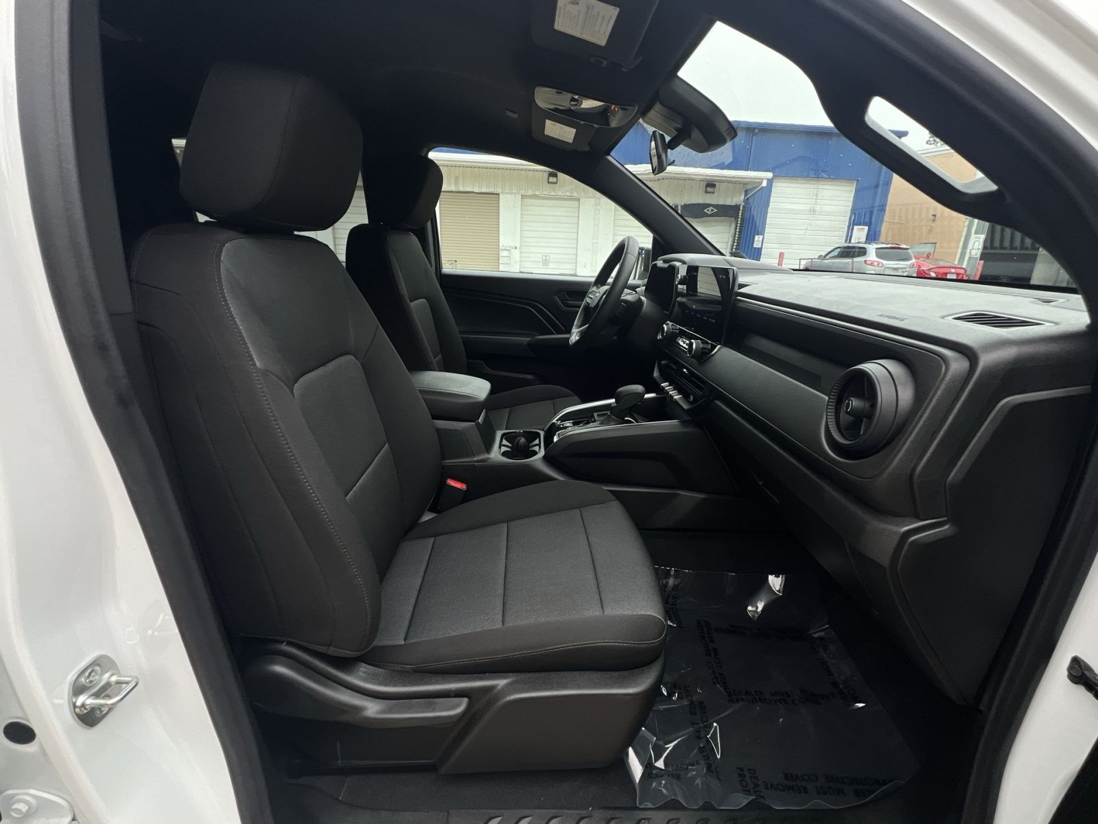 Used 2025 Chevrolet Colorado W/T RWD image 30