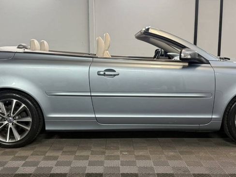 Used 2013 Volvo C70 T5 FWD image 3
