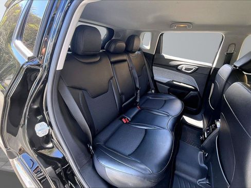 Certified 2022 Jeep Compass Latitude AWD/4WD image 28