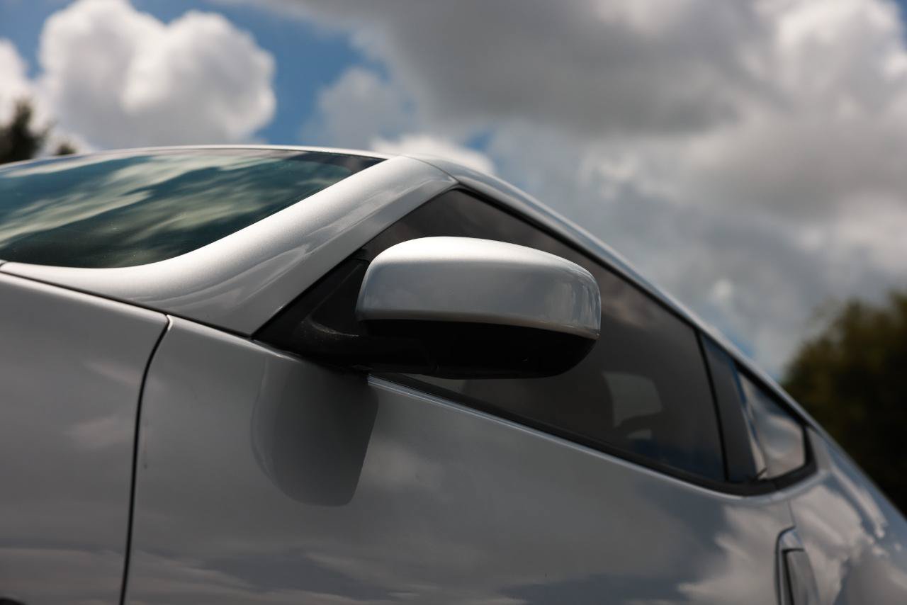 Used 2009 Nissan 370Z Touring RWD image 36