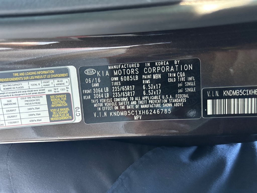 Used 2017 Kia Sedona LX w/ LX Essentials Premium Package FWD image 25
