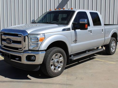 Used 2015 Ford F350 Lariat w/ Chrome Package image 1