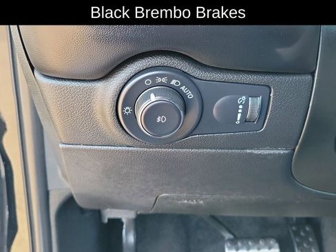 Used 2022 Dodge Durango R/T w/ Tow 'N Go Package image 17