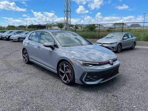 New 2026 Volkswagen GTI SE FWD image 5