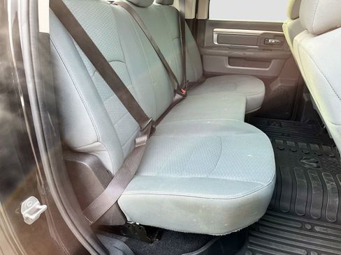 Used 2019 RAM 1500 Classic SLT AWD/4WD image 27