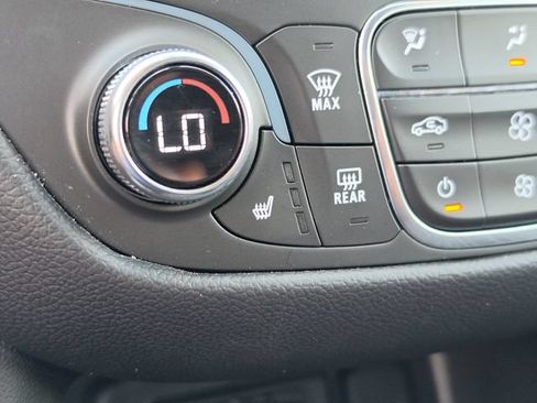 Used 2023 Chevrolet Equinox RS w/ RS Leather Package FWD image 28
