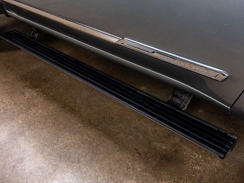 Used 2025 Chevrolet Silverado 2500 High Country w/ Technology Package image 13