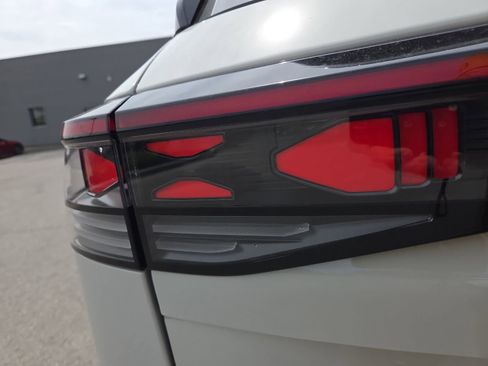 New 2026 Volkswagen Tiguan SEL R-Line AWD/4WD image 12