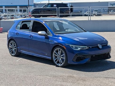 Used 2024 Volkswagen Golf R image 3
