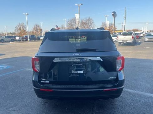Certified 2023 Ford Explorer XLT image 8