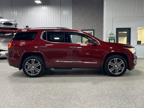 Certified 2018 GMC Acadia Denali w/ Technology Package AWD/4WD image 6