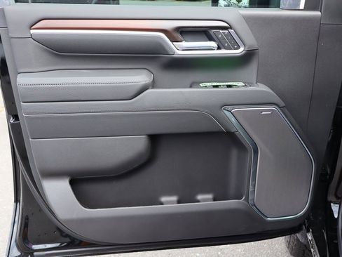 New 2026 GMC Sierra 2500 Denali w/ Denali Reserve Package image 12