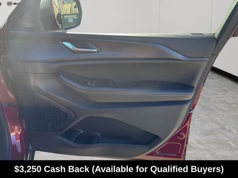 New 2025 Jeep Grand Cherokee Laredo X w/ Luxury Tech Group I RWD image 15