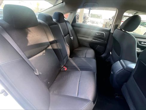 Used 2017 Nissan Altima 2.5 SR w/ Midnight Edition Package image 20