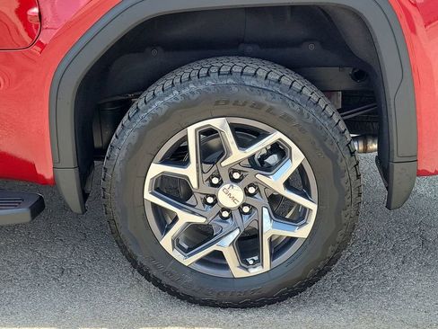 New 2026 GMC Sierra 1500 SLT image 18