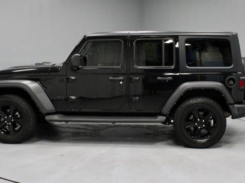 Used 2022 Jeep Wrangler Unlimited Sport AWD/4WD image 8