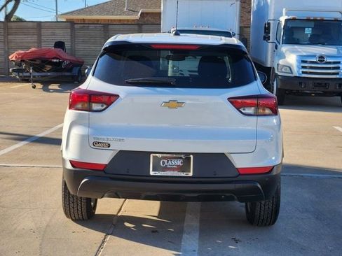 Used 2025 Chevrolet TrailBlazer LS w/ LS Convenience Package image 13