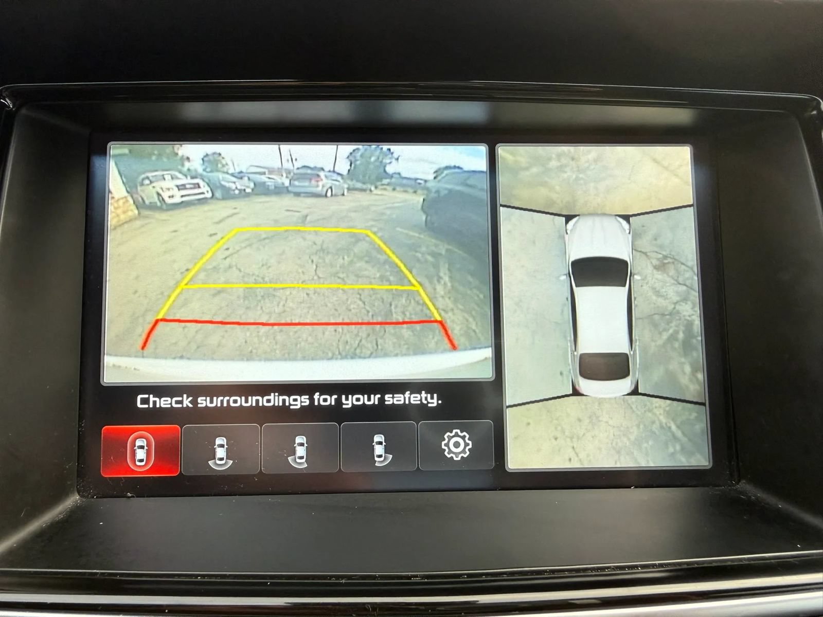 Used 2017 Kia K900 Luxury w/ VIP Plus Package RWD image 25