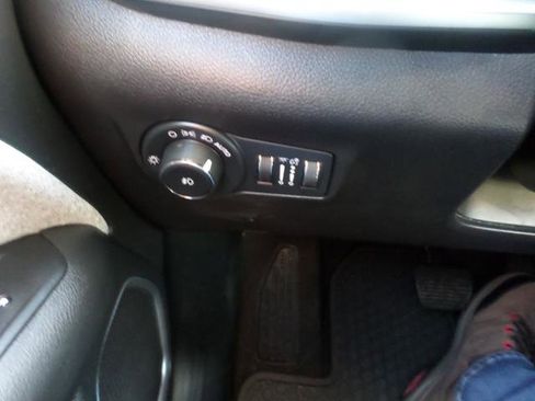 Used 2022 Jeep Compass Latitude w/ Convenience Group image 18