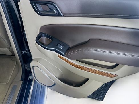 Used 2019 Chevrolet Tahoe Premier image 32