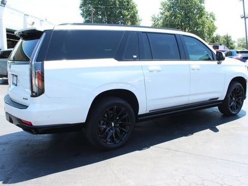Used 2022 Cadillac Escalade ESV Sport Platinum w/ LPO, ONYX Package image 20