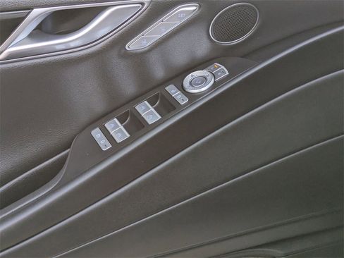 Used 2023 Genesis G80 2.5T image 13