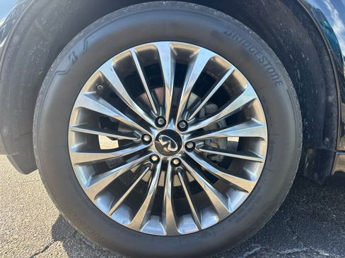 Used 2019 INFINITI QX80 Luxe w/ 22" Wheel Package image 8