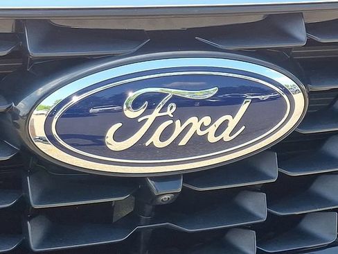 Used 2024 Ford Escape Active w/ Tech Pack #2 AWD/4WD image 8