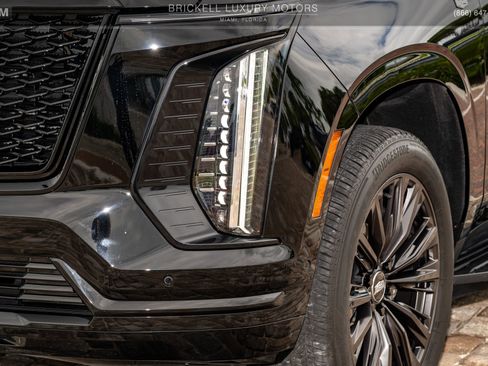 Used 2025 Cadillac Escalade Sport w/ LPO, ONYX Package AWD/4WD image 63