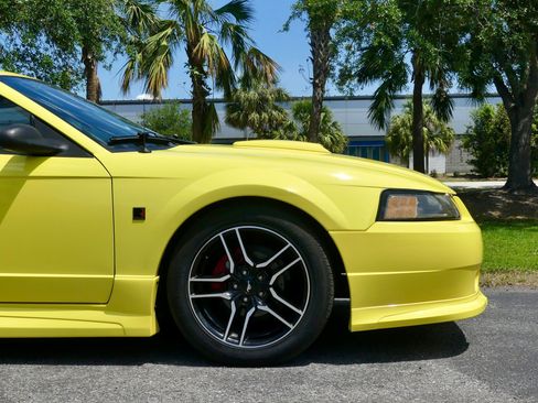 Used 2001 Ford Mustang GT RWD image 41