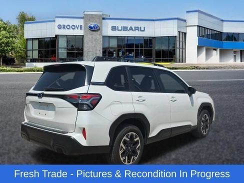 Used 2025 Subaru Forester Premium w/ Convenience Package #1 AWD/4WD image 5